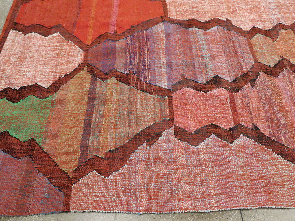 Contemporary Turkish Flatweave Kilim Room Size Carpet, No.29697 - Staging