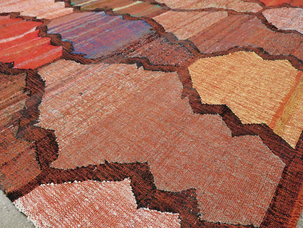 Contemporary Turkish Flatweave Kilim Room Size Carpet, No.29697 - Staging