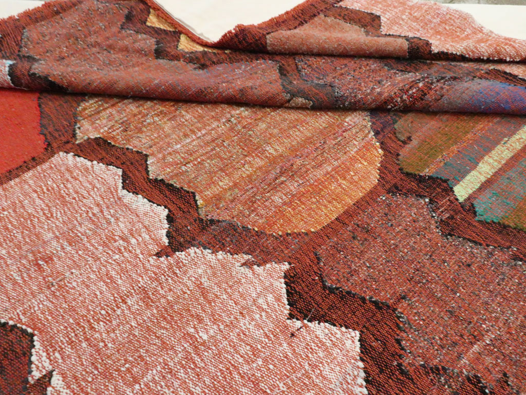 Contemporary Turkish Flatweave Kilim Room Size Carpet, No.29697 - Staging