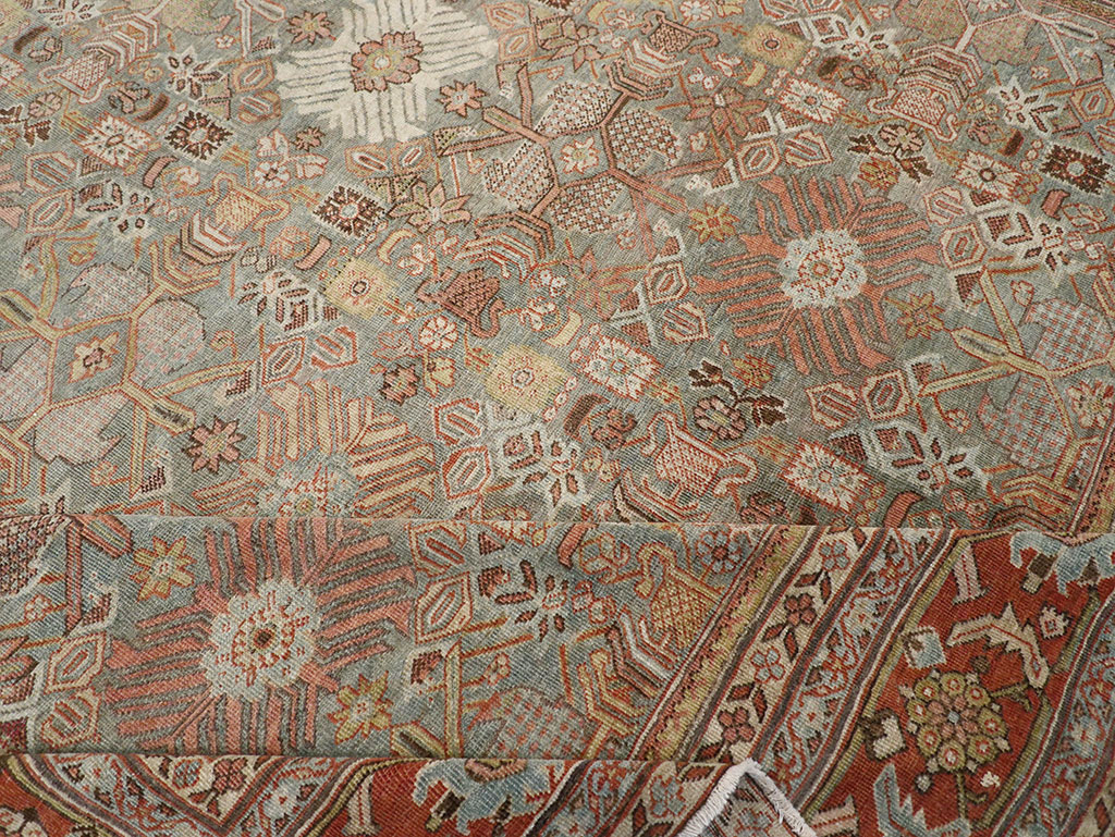 Antique Persian Mahal Carpet, No.29706 - Staging