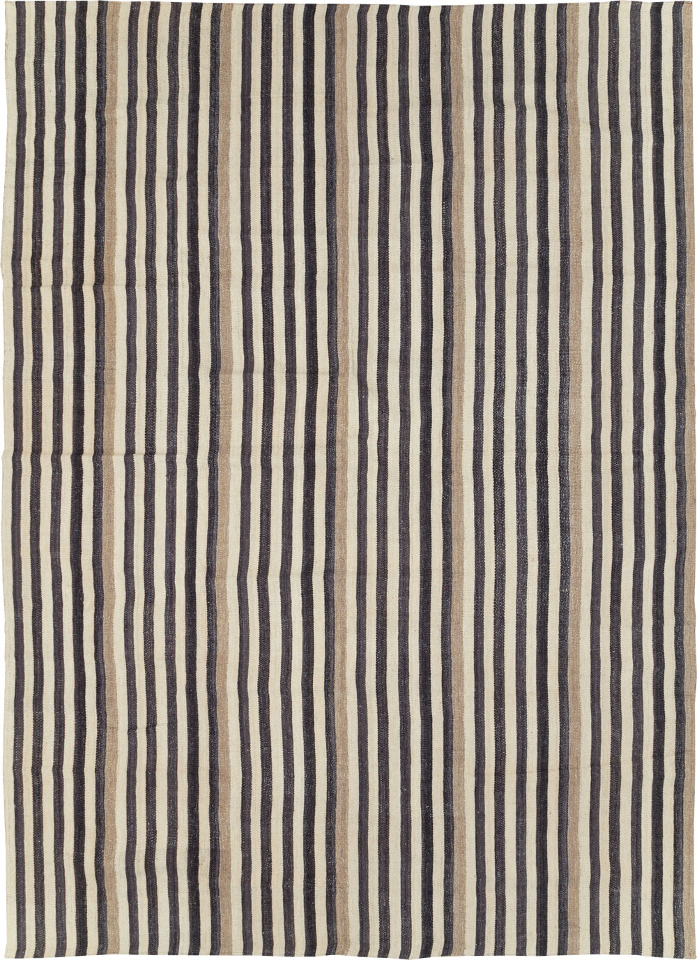 Modern Persian Flatweave Kilim Room Size Carpet, No.29722 - Staging