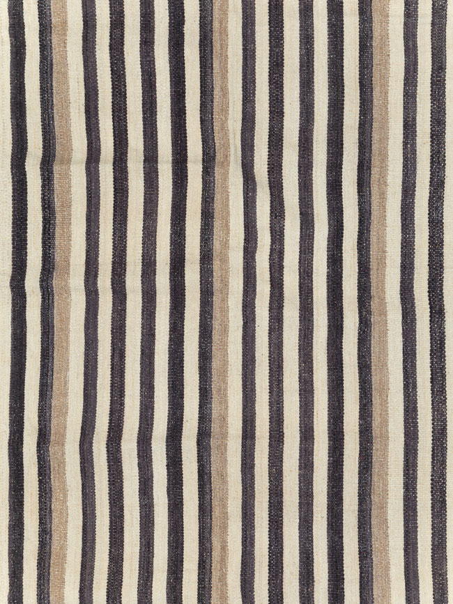 Modern Persian Flatweave Kilim Room Size Carpet, No.29722 - Staging