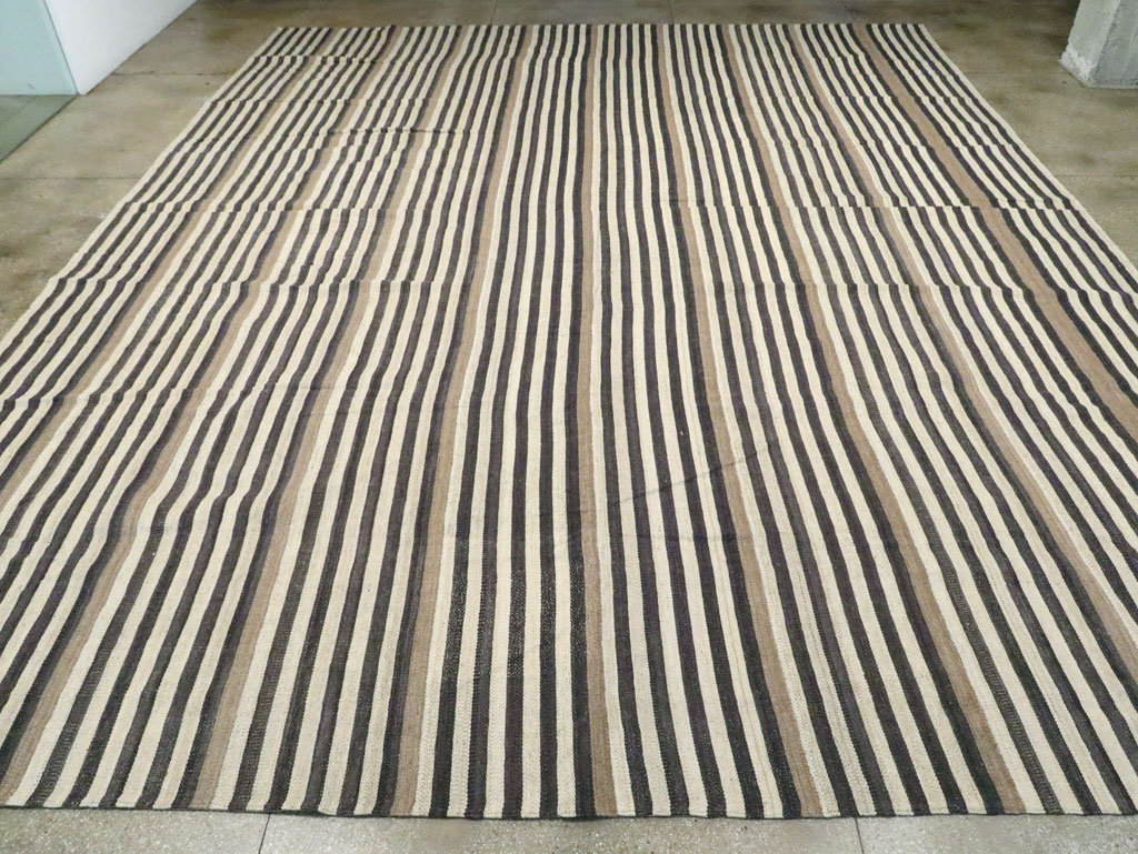 Contemporary Turkish Flatweave Kilim Oversize Carpet, No.29726 - Staging