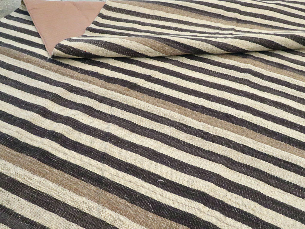 Contemporary Turkish Flatweave Kilim Oversize Carpet, No.29726 - Staging