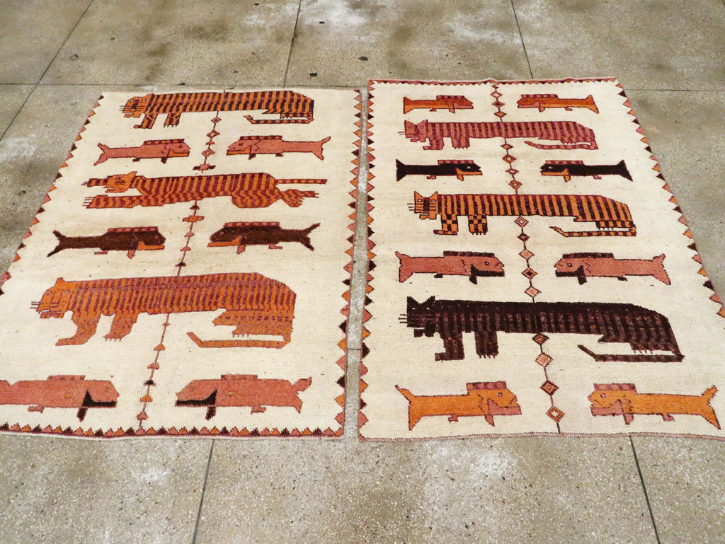 Vintage Persian Bakhtiari Pictorial Accent Rug (Pair: 1 of 2), No.29752 - Staging