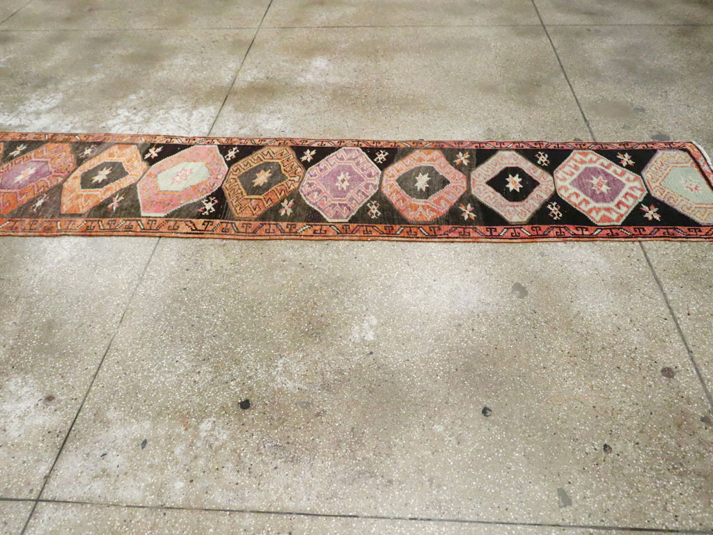 Vintage Anatolian Long Runner, No.29755 - Staging