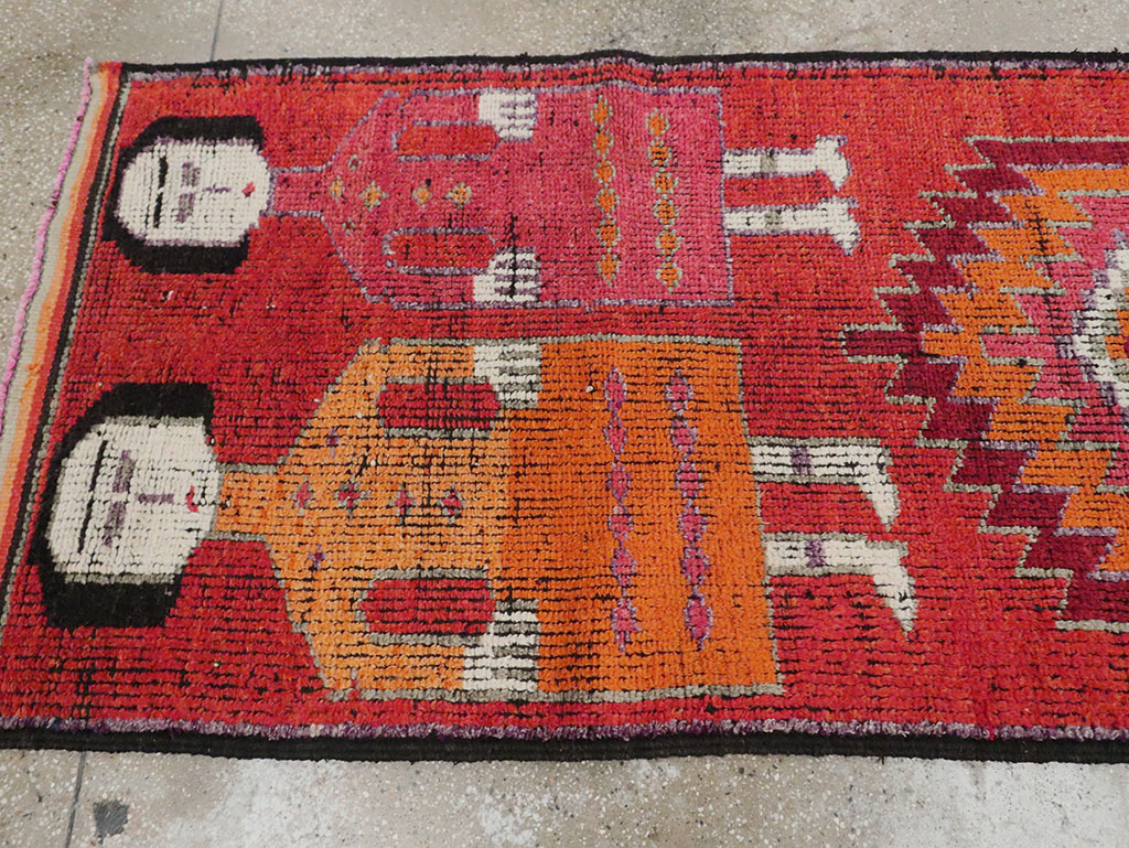 Vintage Turkish Anatolian Pictorial Runner, No.29757 - Staging