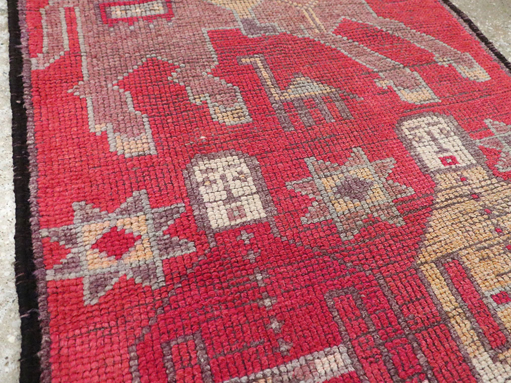 Vintage Turkish Anatolian Pictorial Runner, No.29758 - Staging