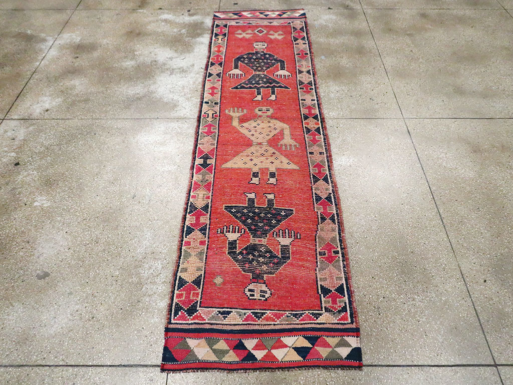 Vintage Turkish Anatolian Pictorial Runner, No.29759 - Staging