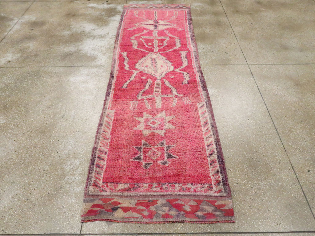Vintage Turkish Anatolian Runner, No.29761 - Staging