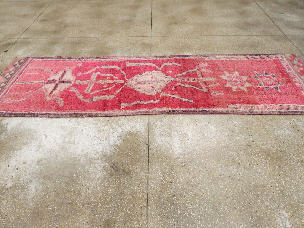 Vintage Turkish Anatolian Runner, No.29761 - Staging