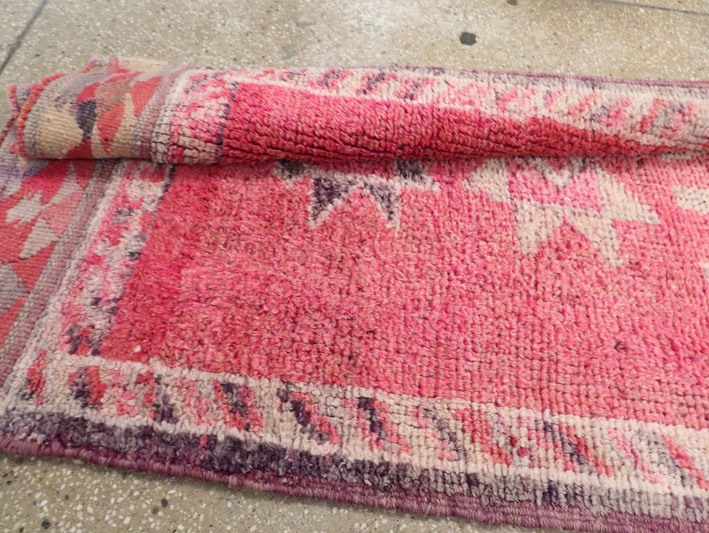 Vintage Turkish Anatolian Runner, No.29761 - Staging