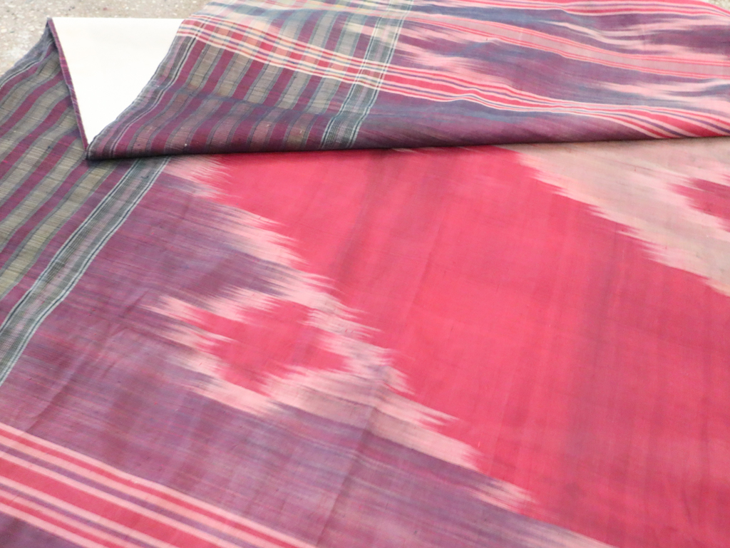 Vintage Uzbek Ikat Textile, No.29765 - Staging