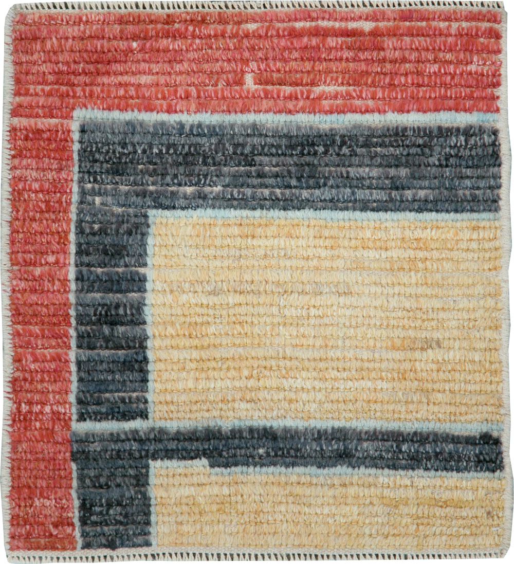 Contemporary Turkish Tulu Square Throw Rug (Pair: 1 of 2), No.29782 - Staging