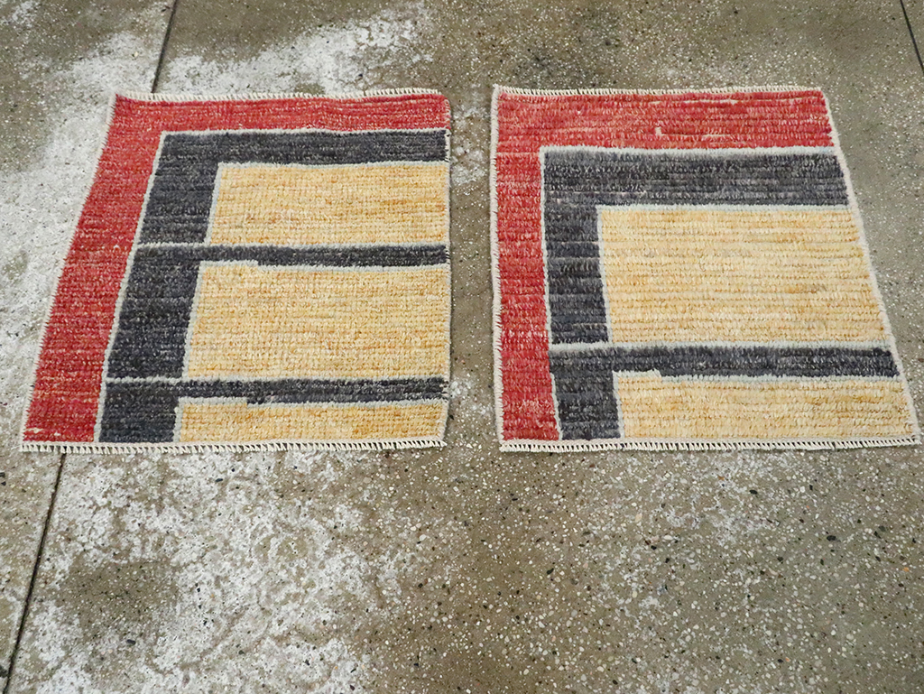 Contemporary Turkish Tulu Square Throw Rug (Pair: 2 of 2), No.29783 - Staging