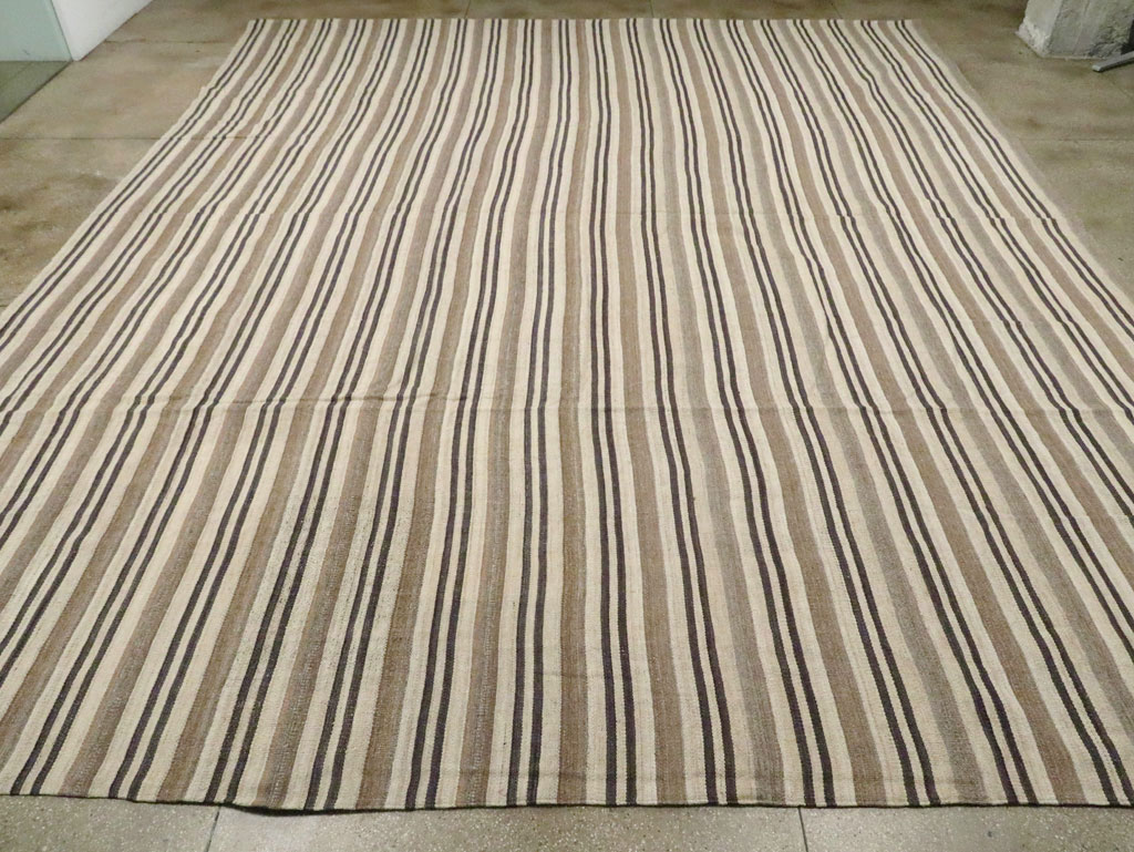 Contemporary Turkish Flatweave Kilim Oversize Carpet, No.29785 - Staging