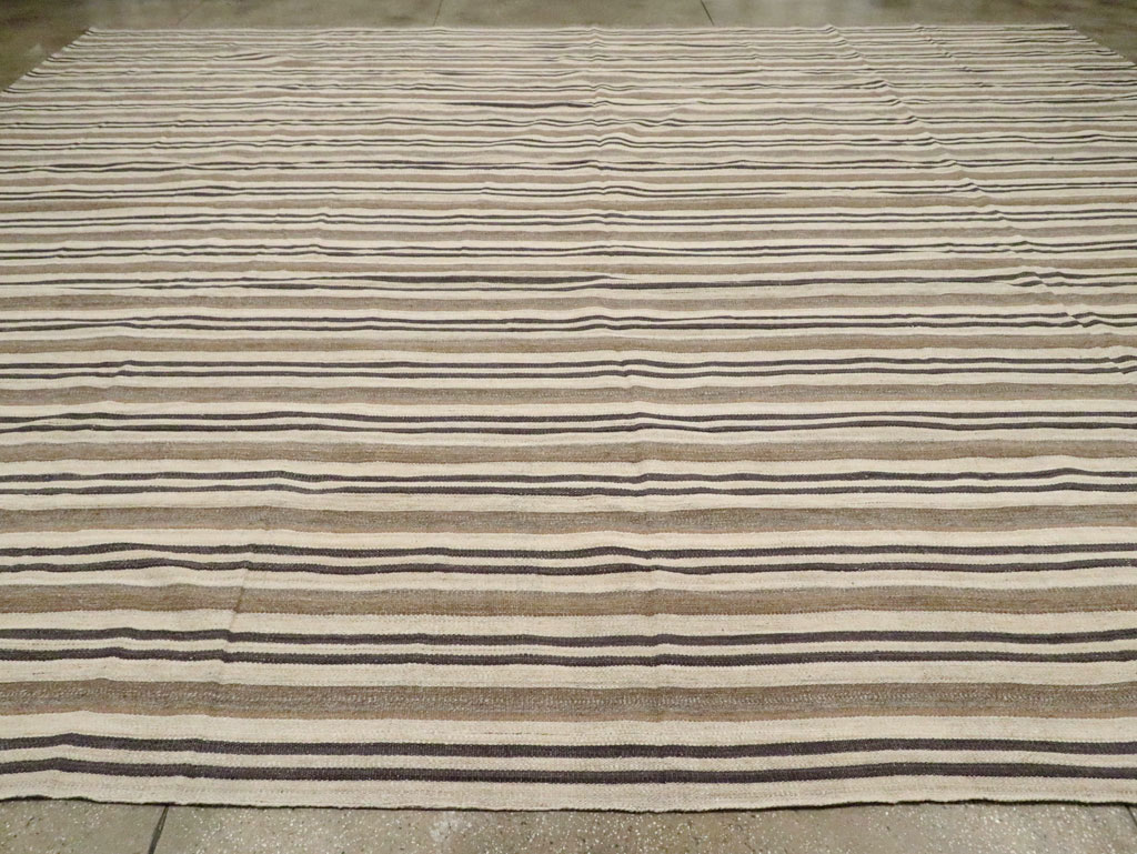 Contemporary Turkish Flatweave Kilim Oversize Carpet, No.29785 - Staging
