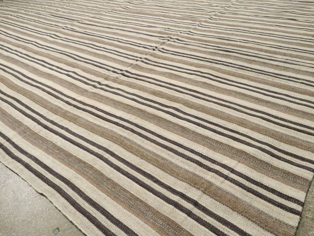 Contemporary Turkish Flatweave Kilim Oversize Carpet, No.29785 - Staging