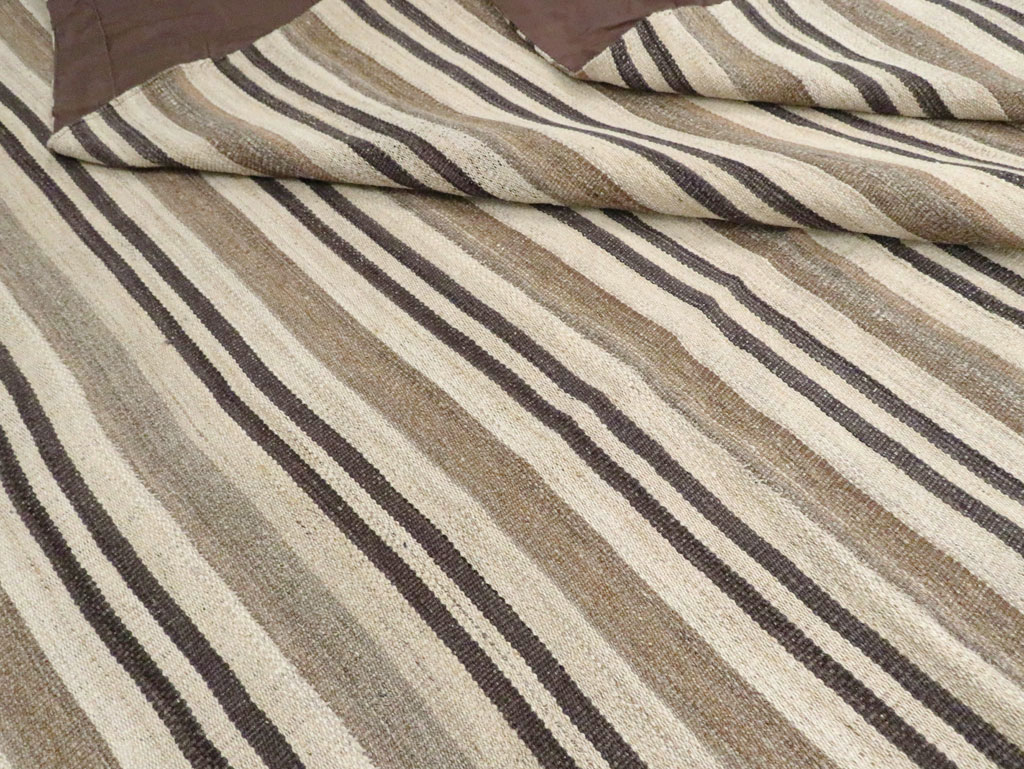 Contemporary Turkish Flatweave Kilim Oversize Carpet, No.29785 - Staging