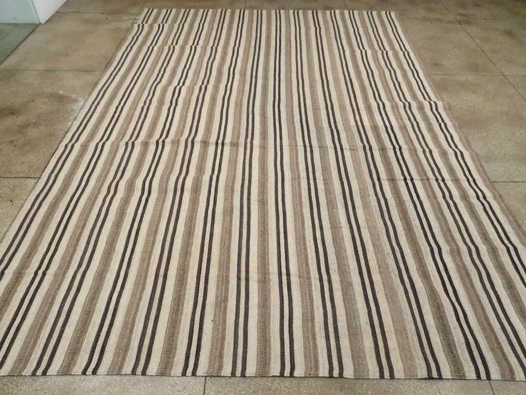 Large Modern Turkish Flatweave Kilim, No.29786 - Staging