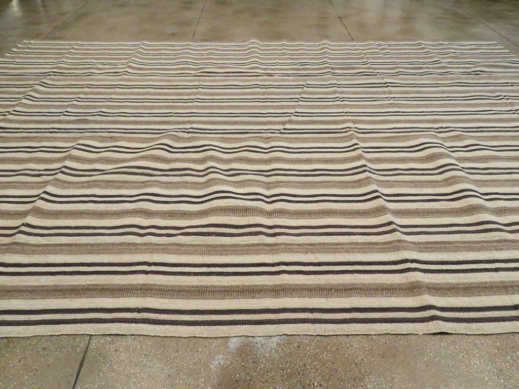 Large Modern Turkish Flatweave Kilim, No.29786 - Staging