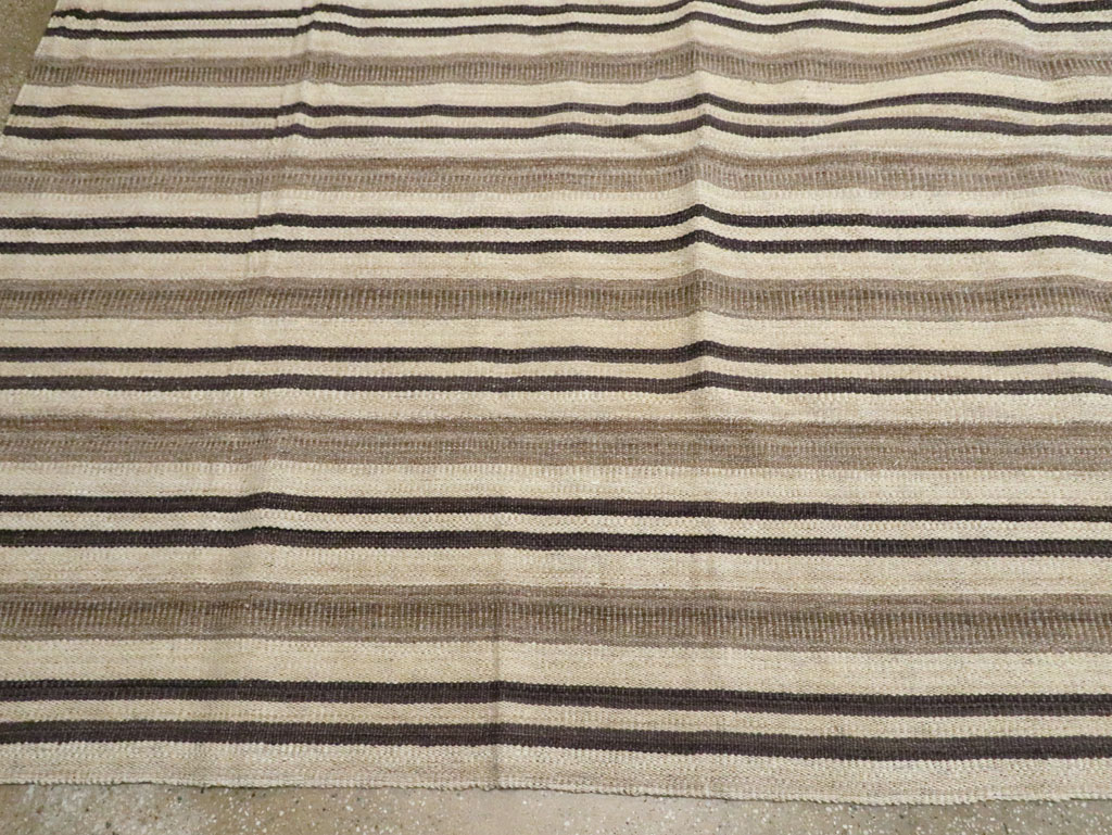 Large Modern Turkish Flatweave Kilim, No.29786 - Staging