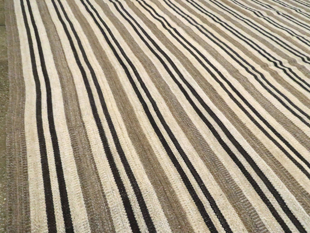 Modern Turkish Oversize Flatweave, No.29787 - Staging