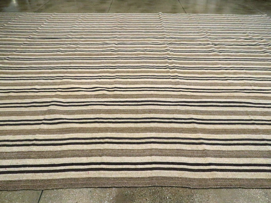 Modern Turkish Oversize Flatweave, No.29787 - Staging