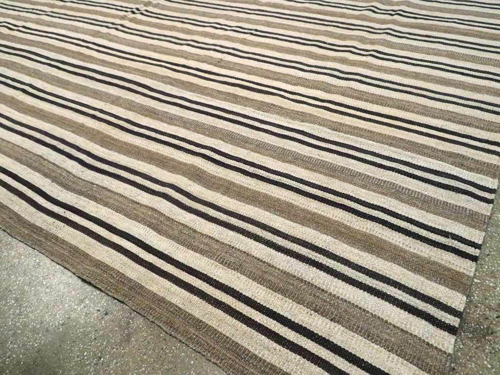 Modern Turkish Oversize Flatweave, No.29787 - Staging