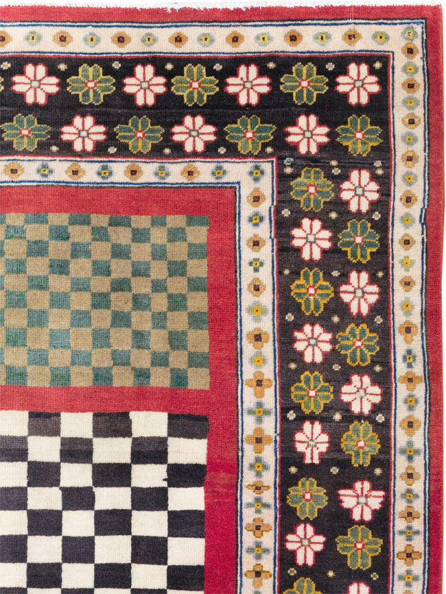 Vintage Persian Mahal Rug, No.29796 - Staging