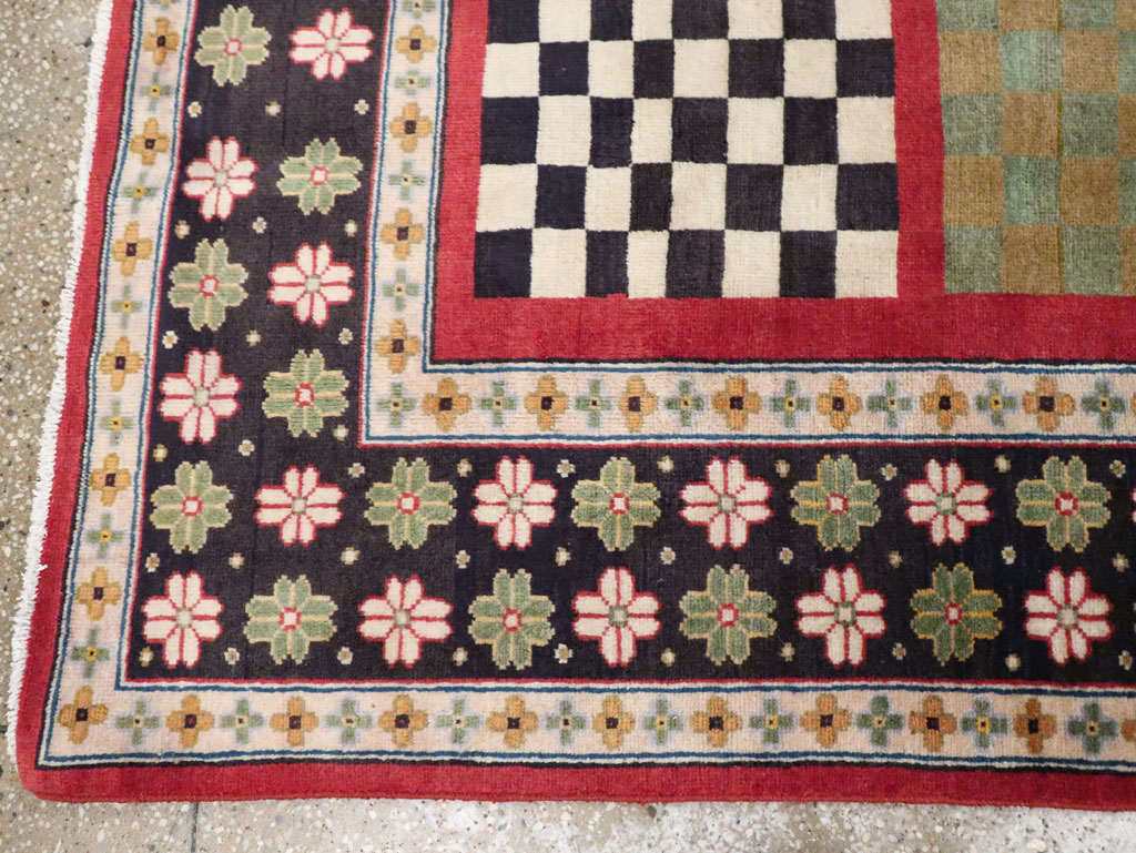 Vintage Persian Mahal Rug, No.29796 - Staging