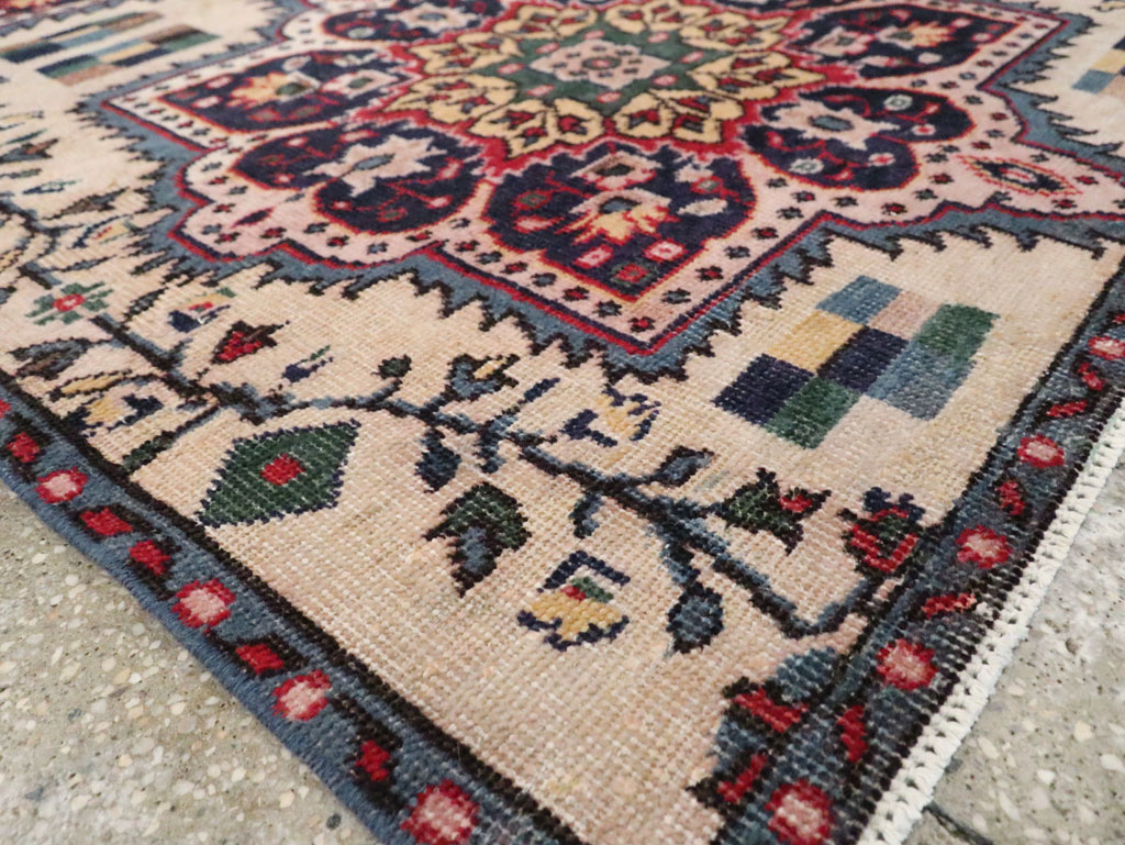 Vintage Turkish Anatolian Throw Rug, No.29801 - Staging