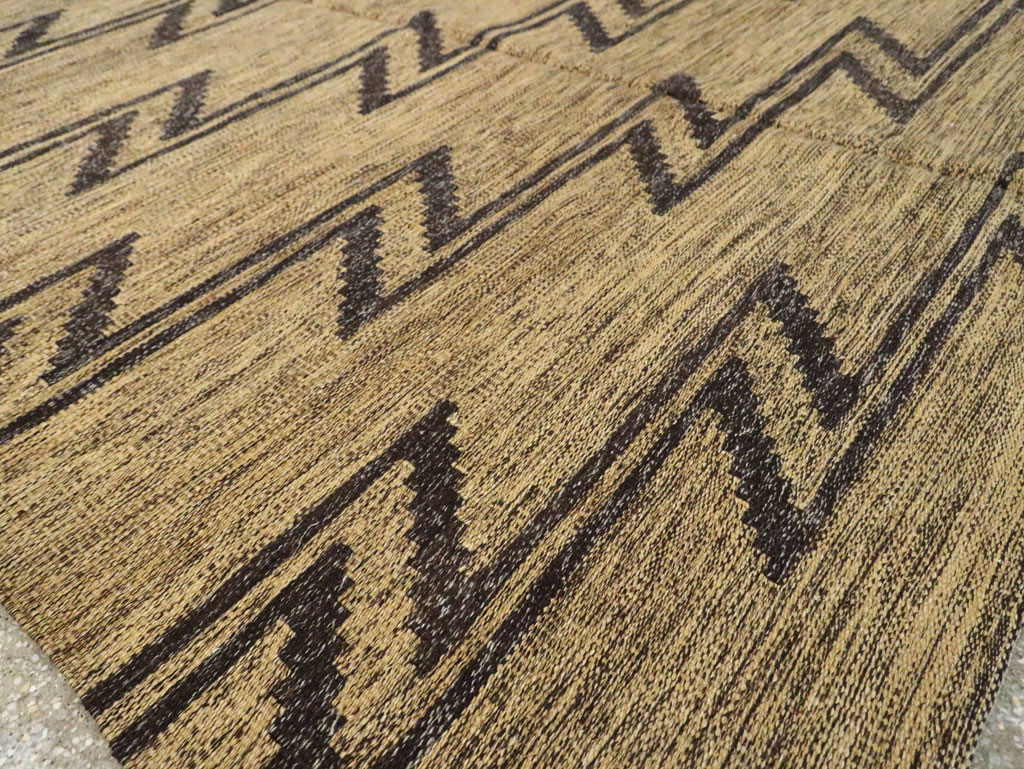 Contemporary Turkish Flatweave Kilim Accent Rug, No.29808 - Staging