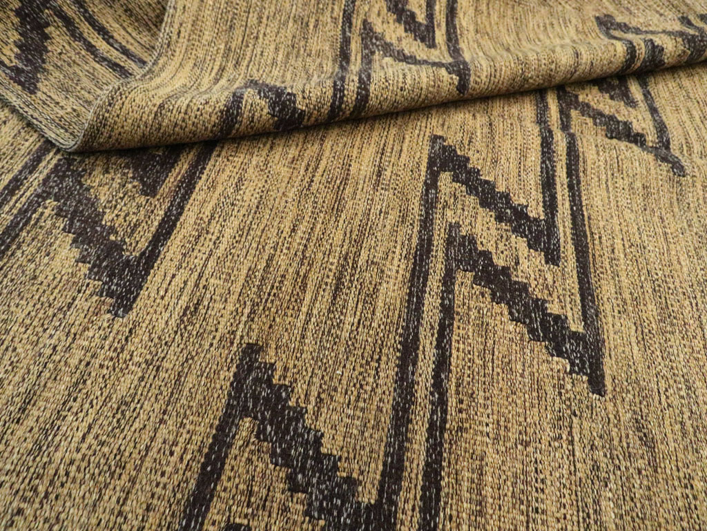 Contemporary Turkish Flatweave Kilim Accent Rug, No.29808 - Staging