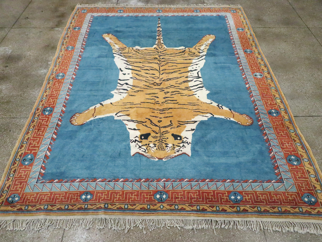 Antique Indian Pictorial Agra Carpet, No.29818 - Staging