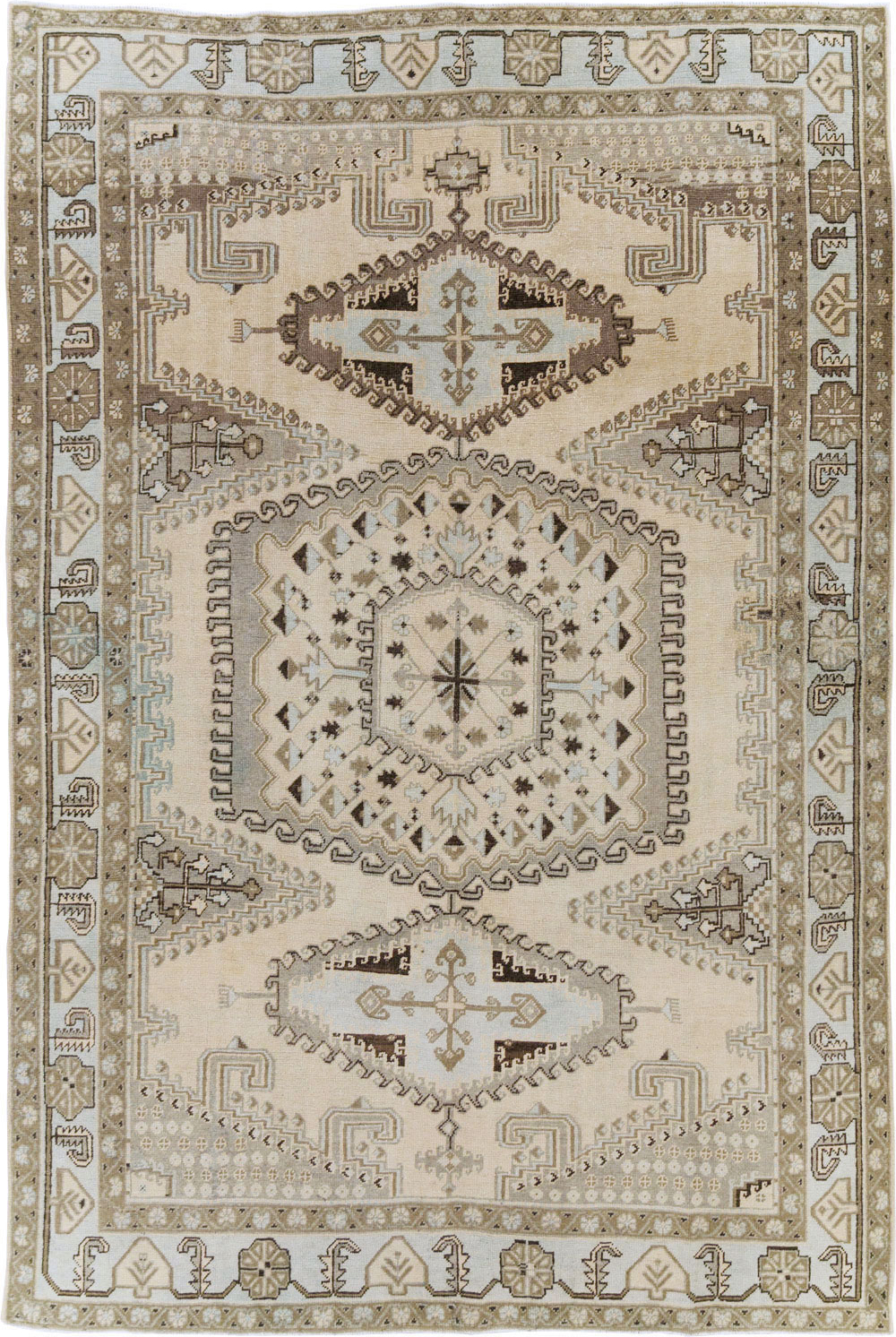 Vintage Persian Veece Accent Carpet, No.29839 - Staging