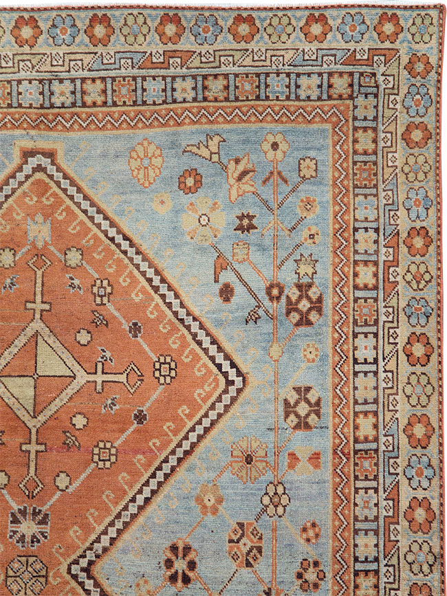 Vintage Persian Shiraz Rug, No.29847 - Staging