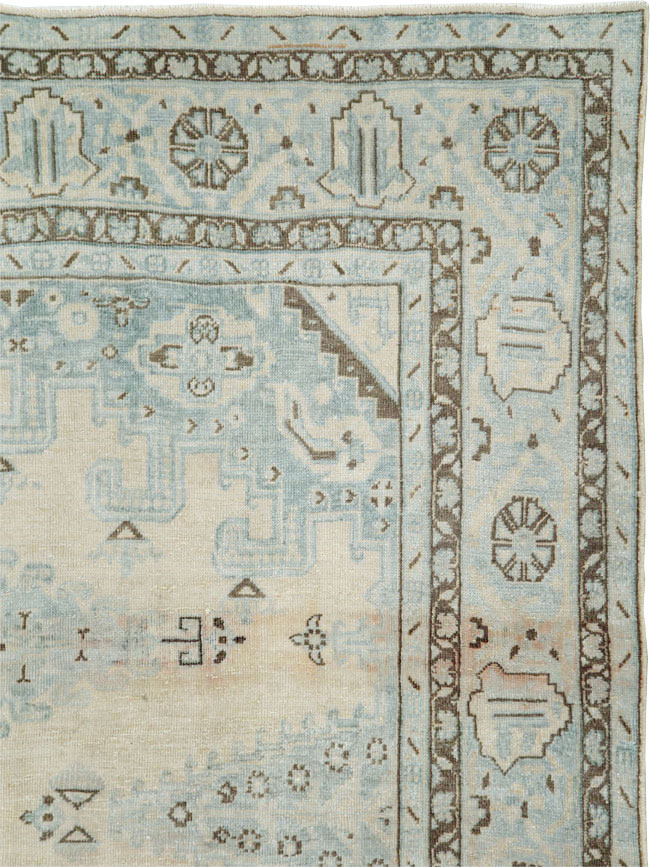 Vintage Persian Veece Accent Carpet, No.29852 - Staging