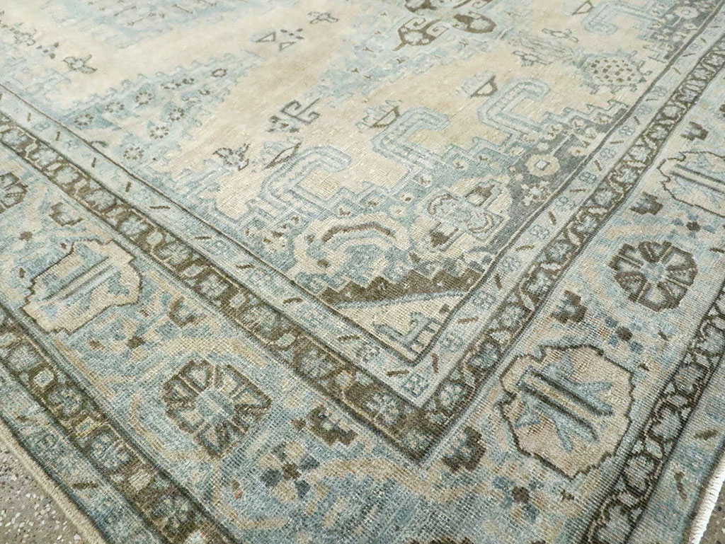 Vintage Persian Veece Accent Carpet, No.29852 - Staging