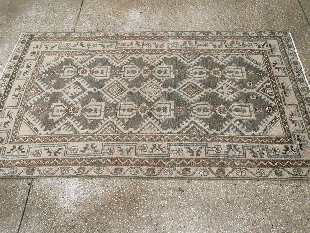 Vintage Persian Malayer Throw Rug, No.29884 - Staging