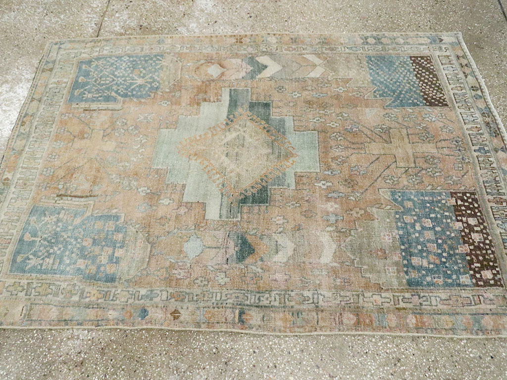 Vintage Persian Shiraz Throw Rug, No.29895 - Staging