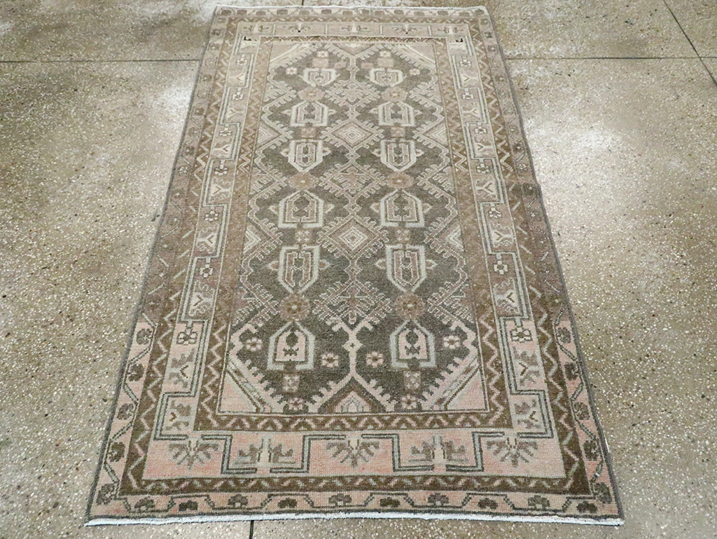 Vintage Persian Malayer Rug, No.29910 - Staging