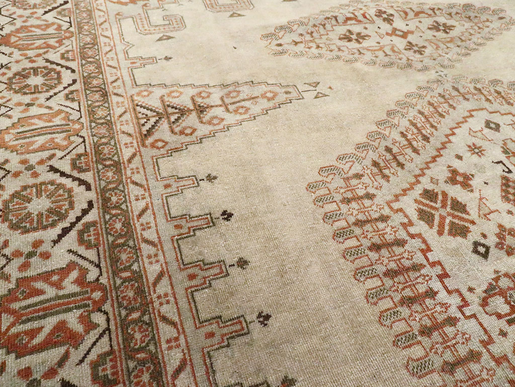 Vintage Persian Veece Carpet, No.29956 - Staging