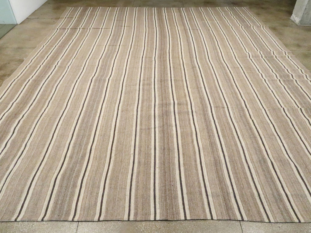 Contemporary Turkish Flatweave Kilim Oversize Carpet, No.30018 - Staging