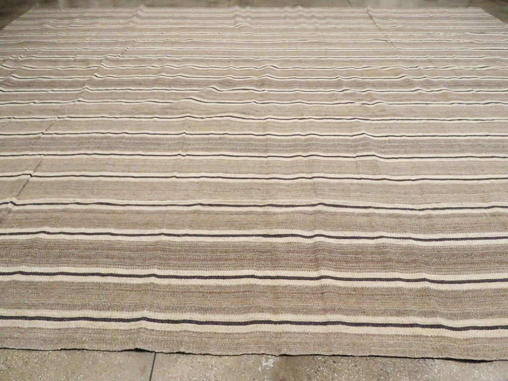 Contemporary Turkish Flatweave Kilim Oversize Carpet, No.30018 - Staging