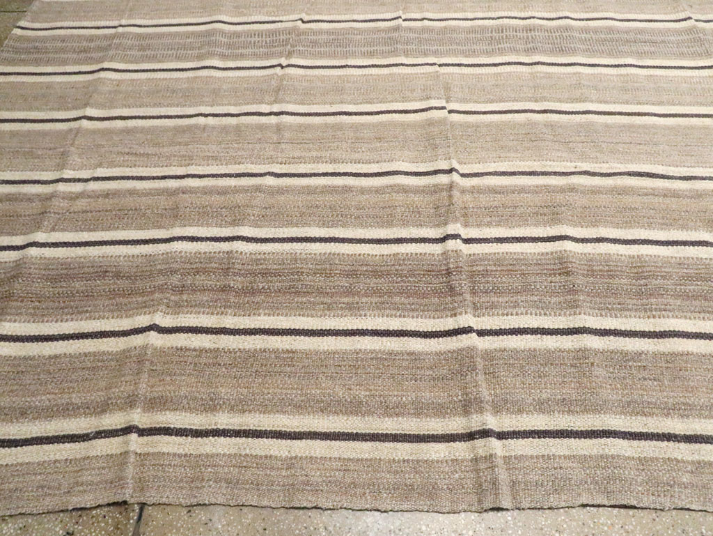Contemporary Turkish Flatweave Kilim Oversize Carpet, No.30018 - Staging