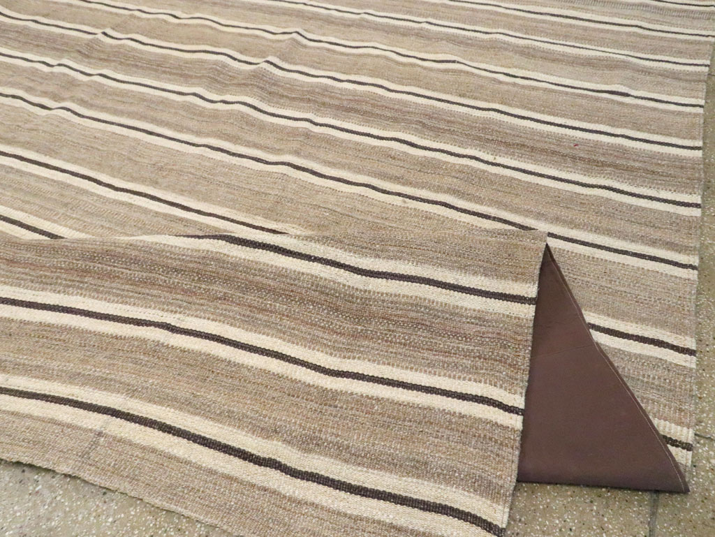 Contemporary Turkish Flatweave Kilim Oversize Carpet, No.30018 - Staging