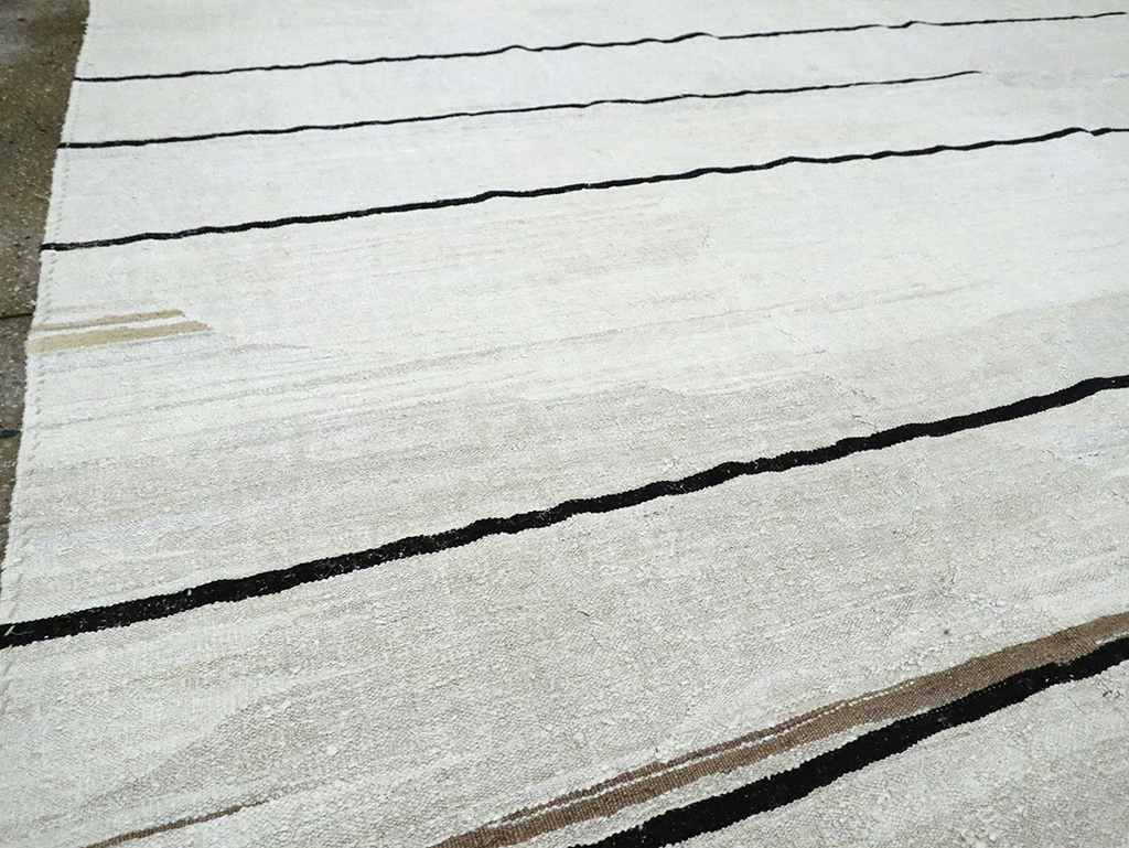 Contemporary Turkish Room Size Flatweave Kilim, No.30064 - Staging