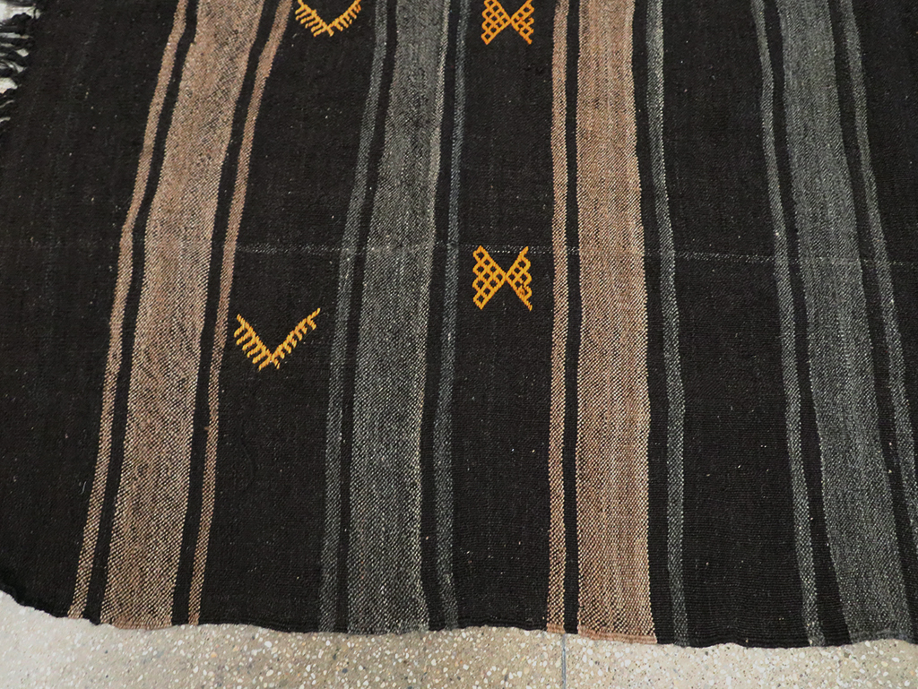 Mid-20th Century Handmade Turkish Flatweave, No.30069 - Staging