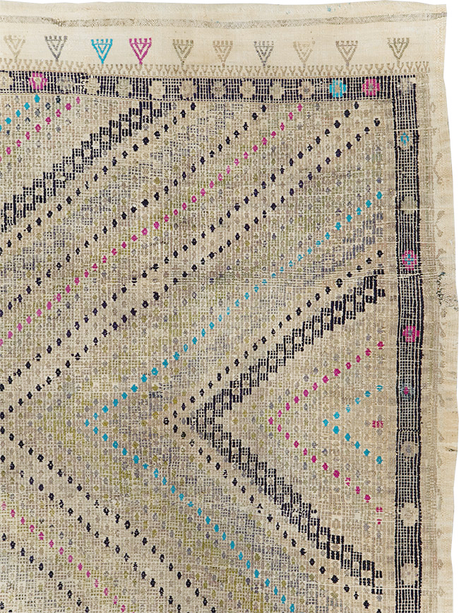 Mid-20th Century Turkish Flatweave Kilim, No.30070 - Staging